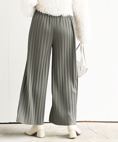 rps（アールピーエス）の「ポンチプリーツパンツ（その他パンツ・レディース・ブラック/グレイッシュベージュ/カーキ・フリー）」の16枚目の写真