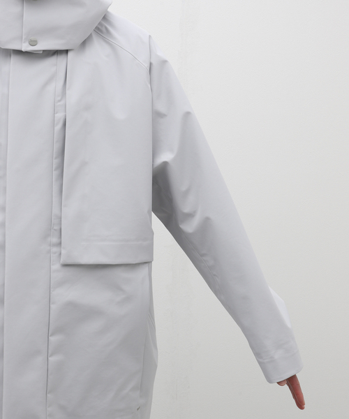 HERNO(ヘルノ)の「【HERNO / ヘルノ】Laminar 3layer Stand Collar CT(ステンカラーコート・メンズ・ブラック/ホワイト・46/48/50)」の9枚目の写真