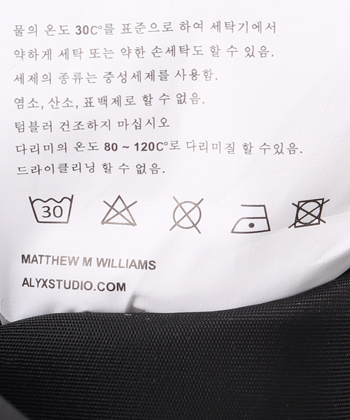 1017 ALYX 9SM（アリクス）の「【1017 ALYX 9SM / 017 アリクス 9SM】BUCKLE CROSSBODY BACKPACK（バックパック/リュック・メンズ・ブラック・FREE）」の16枚目の写真