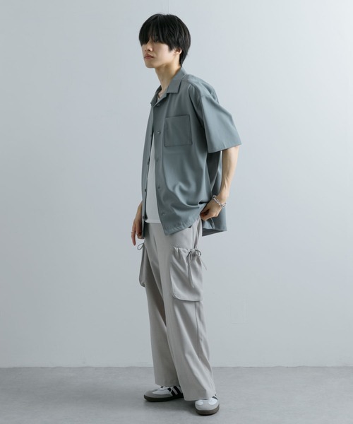SENSE OF PLACE by URBAN RESEARCH(センスオブプレイスバイアーバンリサーチ)の「『ユニセックス』オープンカラールーズシャツ(5分袖)(シャツ/ブラウス・メンズ・ブルー/グレー/ブラック/ライトベージュ/ベージュ/チャコールグレー/ライトカーキ・LARGE/SMALL/MEDIUM)」の13枚目の写真