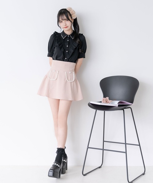 DearMyLoveMillor(ディアマイラブミラー)の「ポケットパールフレアスカート(スカート・レディース・ベビーピンク/ブラック・SMALL/MEDIUM/LARGE/LL/3L)」の2枚目の写真