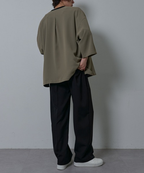 COLONY 2139(コロニートゥーワンスリーナイン)の「ドレープツイルリラックスカーディガン(カーディガン/ボレロ・メンズ・ブラック/グレイッシュベージュ・MEDIUM/LARGE)」の17枚目の写真