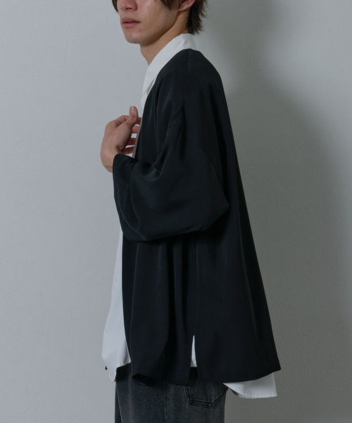 COLONY 2139(コロニートゥーワンスリーナイン)の「ドレープツイルリラックスカーディガン(カーディガン/ボレロ・メンズ・ブラック/グレイッシュベージュ・MEDIUM/LARGE)」の4枚目の写真