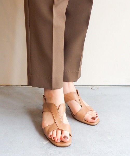 【極美品】サヴァサヴァ (24.5) サンダル ストラップ フラット 希少 極美品】サヴァサヴァ (24.5) サンダル ストラップ フラット 希少