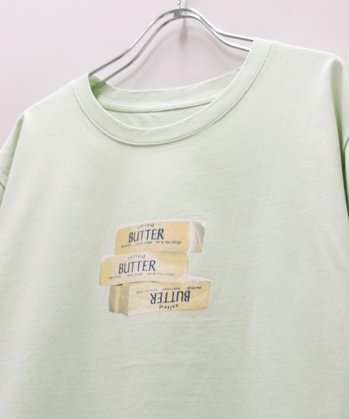 attiree(アティレー)の「ButterプリントTシャツ(Tシャツ/カットソー・レディース・ホワイト/グリーン/グレー/イエロー/ベージュ/クリーム/ブラック/ライトグレー・FREE)」の22枚目の写真