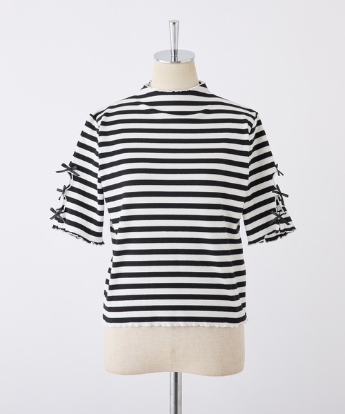 one after another NICE CLAUP（ワンアフターアナザーナイスクラップ）の「袖リボンテレコトップス（Tシャツ/カットソー・レディース・ホワイト×ブラック/杢グレー/オフホワイト/ブラック・FREE）」の14枚目の写真