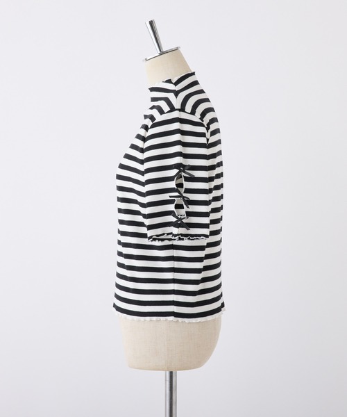 one after another NICE CLAUP（ワンアフターアナザーナイスクラップ）の「袖リボンテレコトップス（Tシャツ/カットソー・レディース・ホワイト×ブラック/杢グレー/オフホワイト/ブラック・FREE）」の16枚目の写真