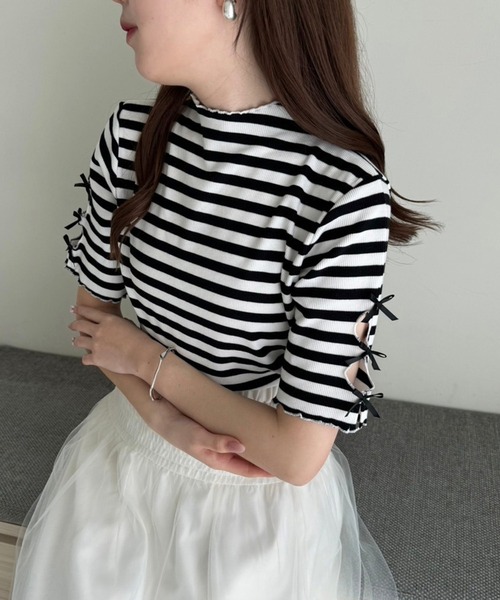 one after another NICE CLAUP（ワンアフターアナザーナイスクラップ）の「袖リボンテレコトップス（Tシャツ/カットソー・レディース・ホワイト×ブラック/杢グレー/オフホワイト/ブラック・FREE）」の21枚目の写真