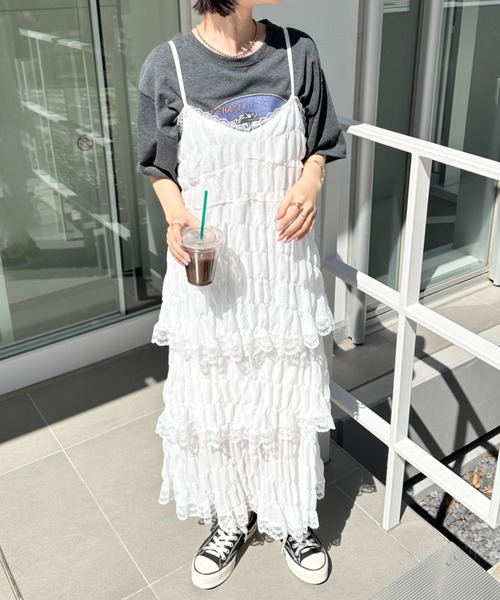 CLEA(クレア)の「刺繍レースティアードキャミロングワンピース(ワンピース・レディース・ホワイト・FREE)」の3枚目の写真