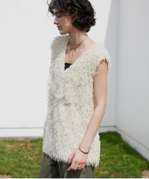 Doux archives(ドゥアルシーヴ)の「フェザー2WAYノースリベスト(シャツ/ブラウス・レディース・ブラック/アイボリー/ブラウン・FREE)」の16枚目の写真