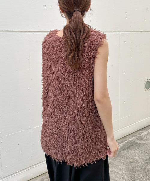 Doux archives(ドゥアルシーヴ)の「フェザー2WAYノースリベスト(シャツ/ブラウス・レディース・ブラック/アイボリー/ブラウン・FREE)」の6枚目の写真