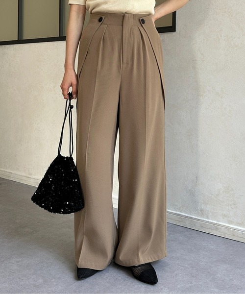 Thevon（ゼボン）の「フラップタックパンツ（スラックス・レディース・ベージュ/アイボリー/チャコールグレー・FREE）」の12枚目の写真