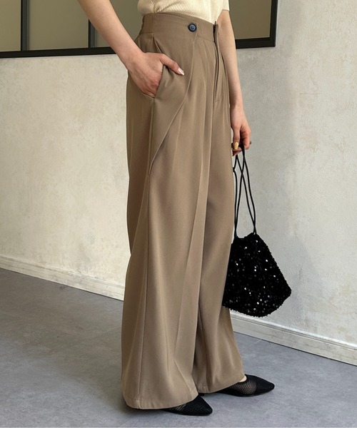 Thevon（ゼボン）の「フラップタックパンツ（スラックス・レディース・ベージュ/アイボリー/チャコールグレー・FREE）」の16枚目の写真