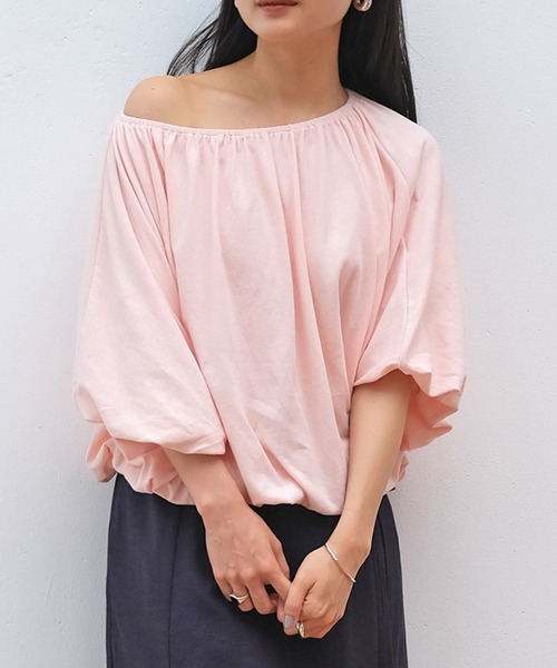 AKTE（アクテ）の「ギャザーバルーントップス（Tシャツ