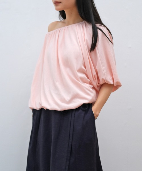 AKTE（アクテ）の「ギャザーバルーントップス（Tシャツ/カットソー・レディース・ホワイト/ブラック/ベビーピンク・FREE）」の12枚目の写真