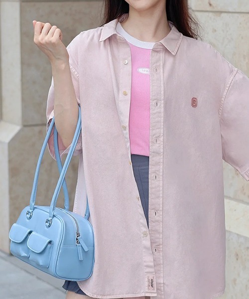gossip!ロサンゼルス(ゴシップロサンゼルス)の「《11色展開》 ダブル ポケット ボストンバッグ(ショルダーバッグ・レディース・オフホワイト/ブルー/ブラック/ダークブラウン/カーキ/ワイン/ブラウン系その他/ブラウン/シルバー/ワインレッド/エンジ・FREE)」の13枚目の写真