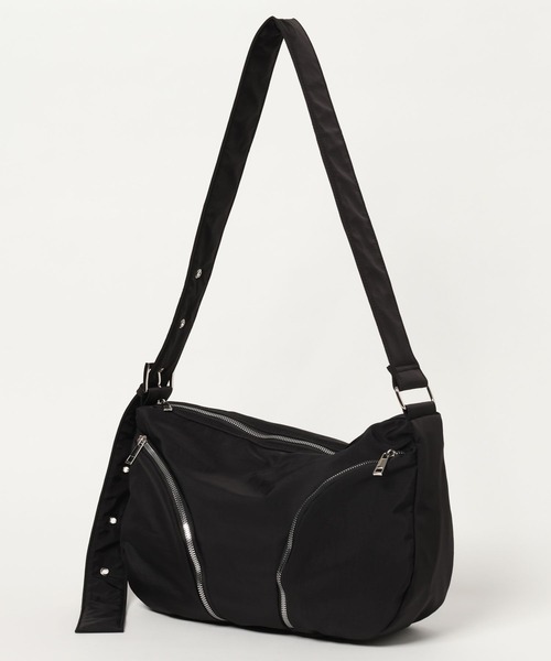 PAGEBOY（ページボーイ）の「ダブルZIPショルダー（ショルダーバッグ・レディース・オフホワイト/ブラック・ONE SIZE）」の8枚目の写真