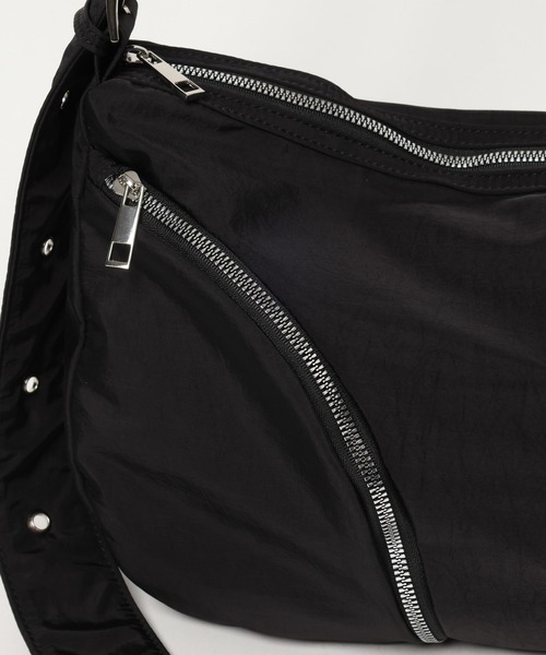 PAGEBOY（ページボーイ）の「ダブルZIPショルダー（ショルダーバッグ・レディース・オフホワイト/ブラック・ONE SIZE）」の15枚目の写真