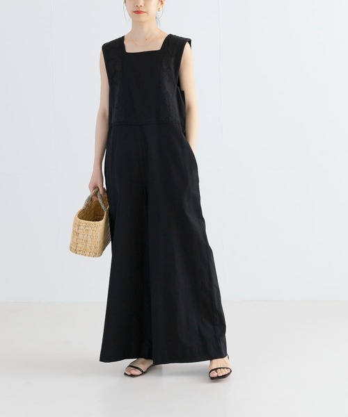 新品タグ付URBAN RESEARCHリネン黒 ショートスリーブオールインワン URBAN RESEARCH（アーバンリサーチ）の「コットンリネン刺繍