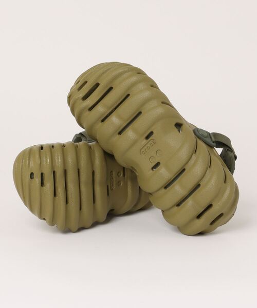 crocs(クロックス)の「【CROCS】Echo Clog(サンダル・レディース・カーキ・23cm/22cm/24cm)」の3枚目の写真