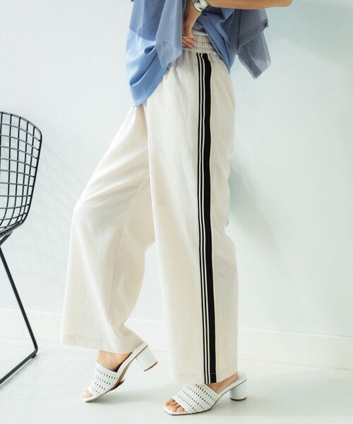 Beams レディース ネイビー パンツ　新品 Ray BEAMS（レイビームス）の「サイド レース ラインパンツ