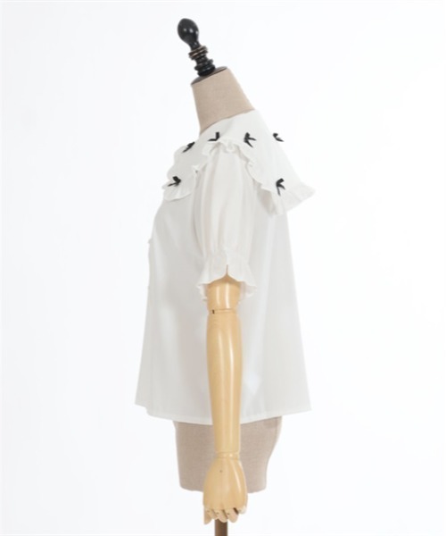 axes femme POETIQUE（アクシーズファムポエティック）の「プチリボンビッグ襟ブラウス（シャツ/ブラウス・レディース・キナリ/ホワイト/ブラック・MEDIUM）」の7枚目の写真
