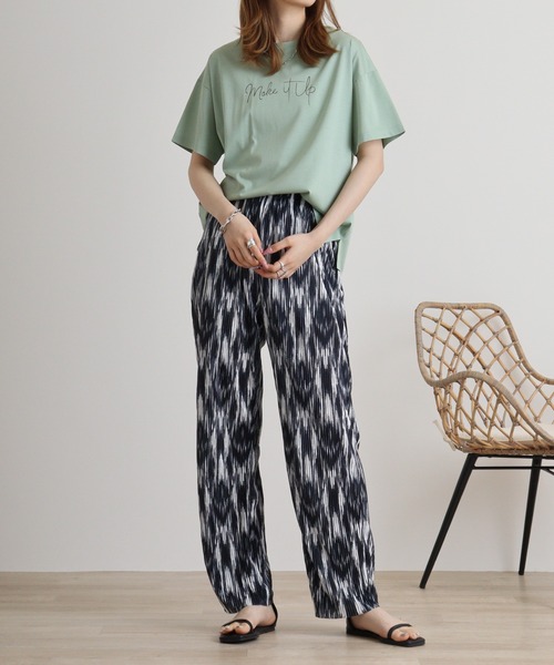 EGLANTINE(エグランティーヌ)の「Eglantine シンプルロゴTシャツ(Tシャツ/カットソー・レディース・コーラルピンク/エメラルド/ブラック/グレイッシュベージュ/イエロー・40)」の18枚目の写真