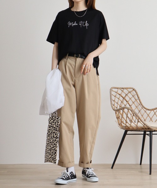 EGLANTINE(エグランティーヌ)の「Eglantine シンプルロゴTシャツ(Tシャツ/カットソー・レディース・コーラルピンク/エメラルド/ブラック/グレイッシュベージュ/イエロー・40)」の9枚目の写真