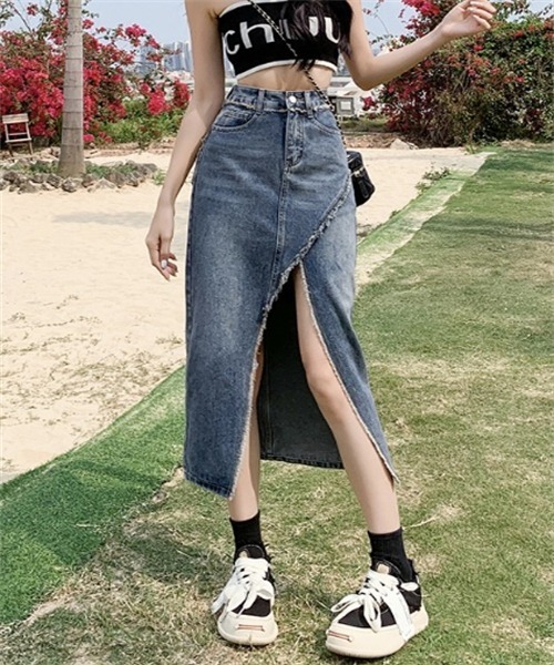 FREE STYLISTS(フリー スタイリスト)の「フリンジスリットデニムスカート(デニムスカート・レディース・ブルー/ライトブラック/ブラック・M/2XL/XL/L/S)」の11枚目の写真
