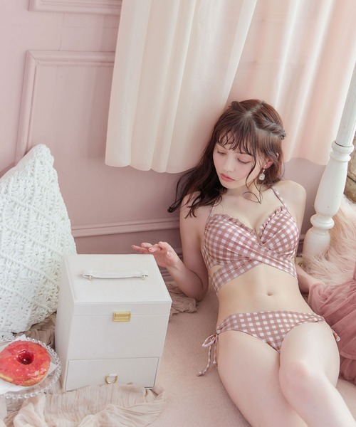 超美品 sugar ギンガム nine（シュガーナイン）の「スカート付き2way 水着・ラッシュガード