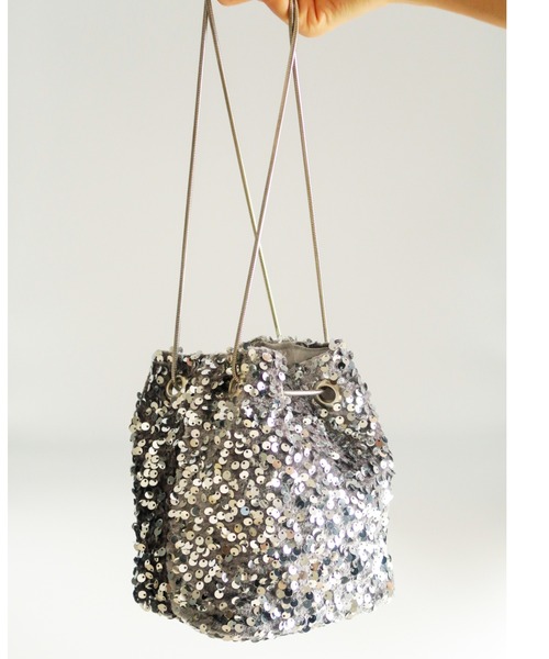 Cupid Heart(キューピッドハート)の「【Cupid Heart】結婚式用!スパンコールbag(ショルダーバッグ・レディース・ブラックミックス/シルバー/ブラック・MEDIUM)」の8枚目の写真