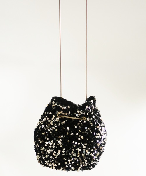 Cupid Heart(キューピッドハート)の「【Cupid Heart】結婚式用!スパンコールbag(ショルダーバッグ・レディース・ブラックミックス/シルバー/ブラック・MEDIUM)」の11枚目の写真