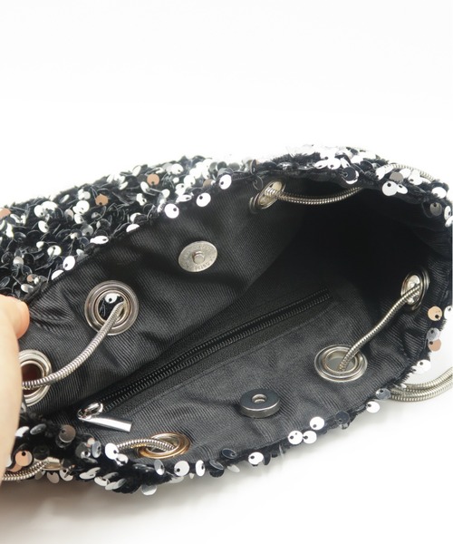 Cupid Heart(キューピッドハート)の「【Cupid Heart】結婚式用!スパンコールbag(ショルダーバッグ・レディース・ブラックミックス/シルバー/ブラック・MEDIUM)」の13枚目の写真