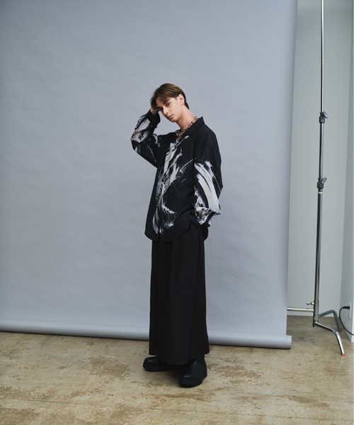 KUUUPY(クーピー)の「Ink Wash Pattern Long-Sleeve Shirt - 水墨風 転写総柄 長袖シャツ(シャツ/ブラウス・メンズ・アイボリー/ブラック・SMALL/MEDIUM/LARGE)」の20枚目の写真
