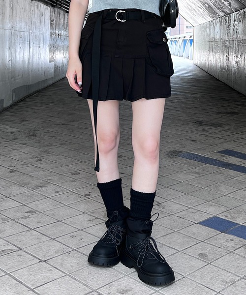 Figments（フィグメンツ）の「プリーツヘムデニムカーゴミニスカート（デニムスカート・レディース・ブラック・SMALL/MEDIUM）」の5枚目の写真