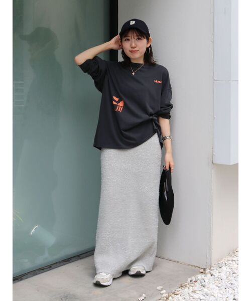 Ungrid(アングリッド)の「ニュアンスモチーフプリントロングスリーブTee(Tシャツ/カットソー・レディース・ライトグレー/グリーン系その他/チャコールグレー・FREE)」の19枚目の写真