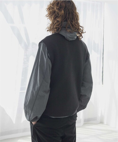 MONKEY TIME（モンキータイム）の「アクリル コットン ドライバーズ ベスト（ベスト・メンズ・ダークグレー/ブラック・L/M/S）」の3枚目の写真