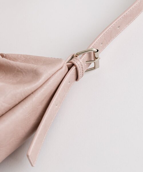 OLIVE des OLIVE(オリーブデオリーブ)の「ドロストリボンバッグ(ショルダーバッグ・レディース・ブラック/ピンク/シルバー/ホワイト系その他・FREE)」の11枚目の写真