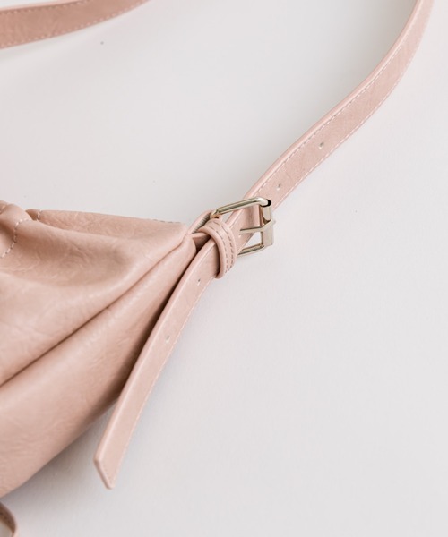 OLIVE des OLIVE(オリーブデオリーブ)の「ドロストリボンバッグ(ショルダーバッグ・レディース・ブラック/ピンク/シルバー/ホワイト系その他・FREE)」の8枚目の写真