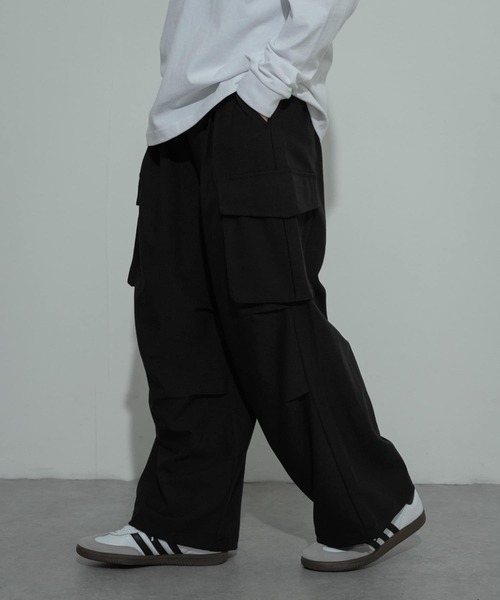 SENSE OF PLACE by URBAN RESEARCH（センスオブプレイスバイアーバンリサーチ）の「『セットアップ対応』『ユニセックス』ワイドカーゴパンツ（カーゴパンツ・メンズ・ブラウン/グレー/ブラック・LARGE/MEDIUM/SMALL）」の16枚目の写真