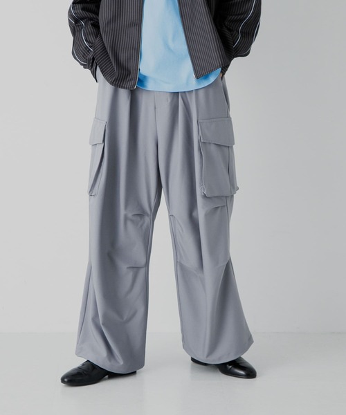 SENSE OF PLACE by URBAN RESEARCH（センスオブプレイスバイアーバンリサーチ）の「『セットアップ対応』『ユニセックス』ワイドカーゴパンツ（カーゴパンツ・メンズ・ブラウン/グレー/ブラック・LARGE/MEDIUM/SMALL）」の21枚目の写真