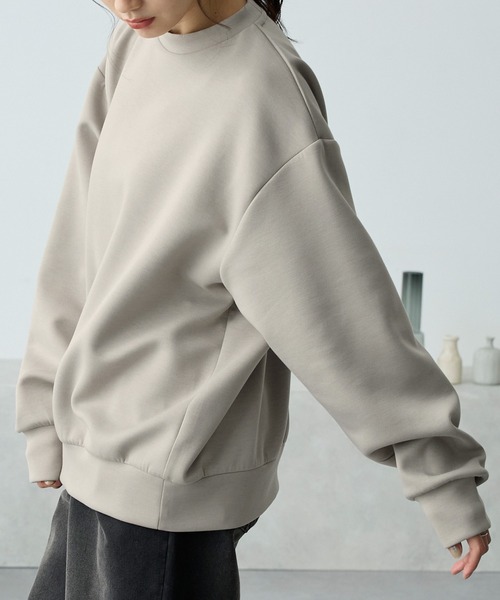 MONO-MART(モノマート)の「イージードライダンボールニットプルオーバースウェット(スウェット・レディース・グレイッシュブルー/ダークグレー/ダークブラウン/ライトグレー/ダークネイビー/グレイッシュベージュ/ブラック/オフホワイト・M/S/L)」の6枚目の写真