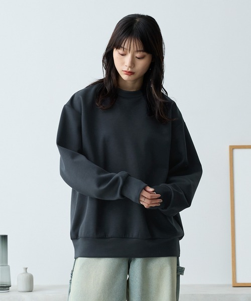 MONO-MART(モノマート)の「イージードライダンボールニットプルオーバースウェット(スウェット・レディース・グレイッシュブルー/ダークグレー/ダークブラウン/ライトグレー/ダークネイビー/グレイッシュベージュ/ブラック/オフホワイト・M/S/L)」の4枚目の写真