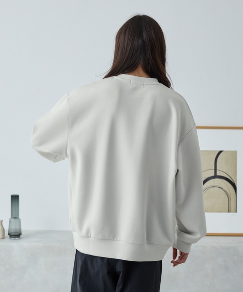 MONO-MART(モノマート)の「イージードライダンボールニットプルオーバースウェット(スウェット・レディース・グレイッシュブルー/ダークグレー/ダークブラウン/ライトグレー/ダークネイビー/グレイッシュベージュ/ブラック/オフホワイト・M/S/L)」の20枚目の写真