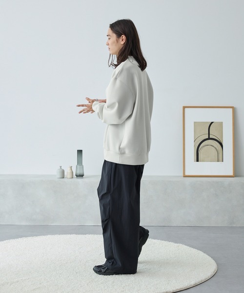 MONO-MART(モノマート)の「イージードライダンボールニットプルオーバースウェット(スウェット・レディース・グレイッシュブルー/ダークグレー/ダークブラウン/ライトグレー/ダークネイビー/グレイッシュベージュ/ブラック/オフホワイト・M/S/L)」の22枚目の写真