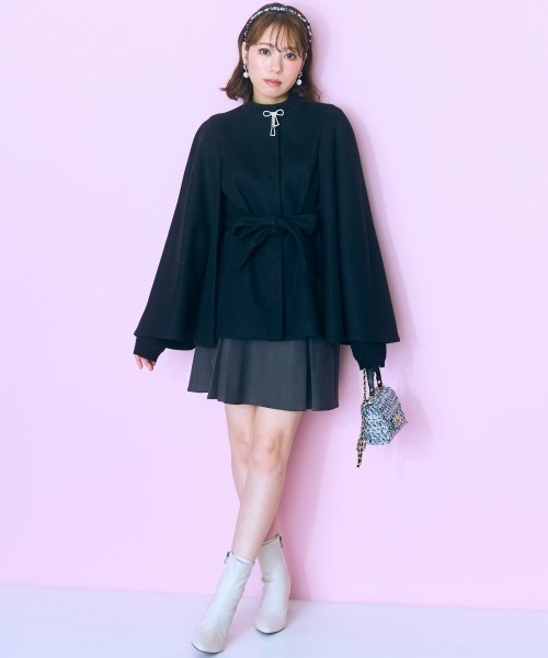 marun（マルン）の「＜大きいサイズ＞ ケープデザインコート marun（その他アウター・レディース・ブラック/ピンクベージュ・L/LL/3L/4L/5L）」の22枚目の写真