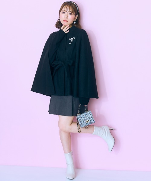 marun（マルン）の「＜大きいサイズ＞ ケープデザインコート marun（その他アウター・レディース・ブラック/ピンクベージュ・L/LL/3L/4L/5L）」の11枚目の写真