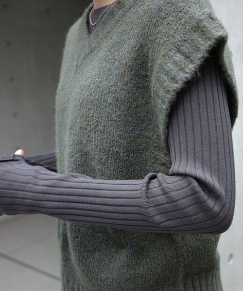 ENCIRCLE(エンサークル)の「【ENCIRCLE/エンサークル】Stubby vest / スタビーベスト(ニット/セーター・レディース・カーキ/グレー・FREE)」の21枚目の写真