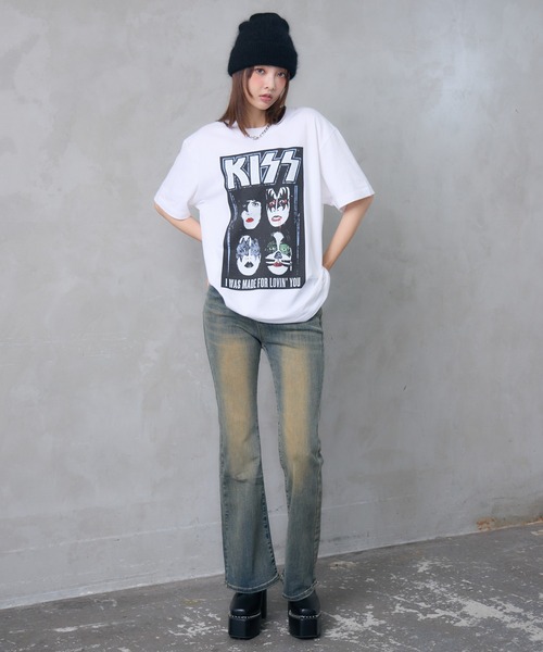 ENVYM（アンビー）の「ウォッシュドストレッチフレアデニム（デニムパンツ・レディース・ブルー・SMALL/MEDIUM）」の2枚目の写真