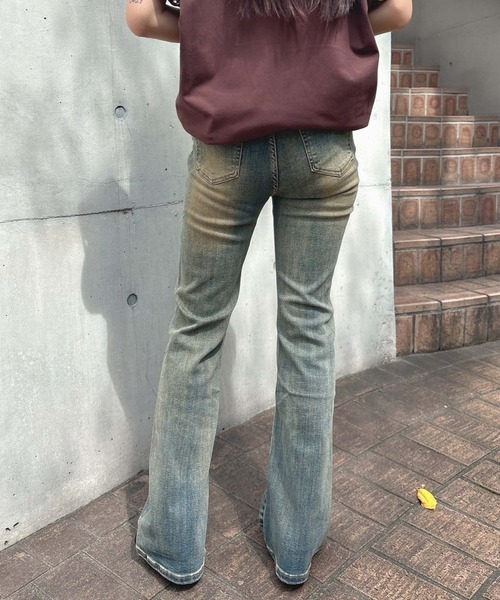 ENVYM（アンビー）の「ウォッシュドストレッチフレアデニム（デニムパンツ・レディース・ブルー・SMALL/MEDIUM）」の16枚目の写真